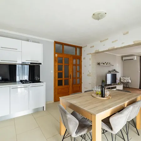 Under The Rock * Σπλιτ