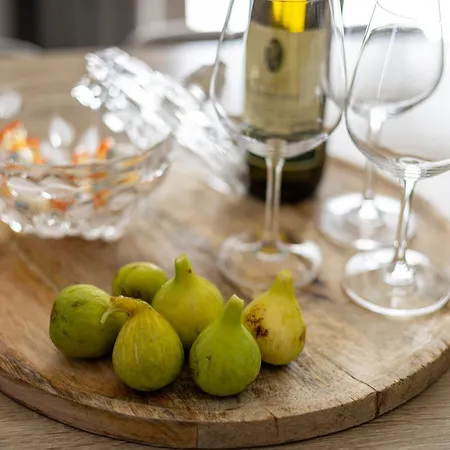 Under The Rock Σπλιτ