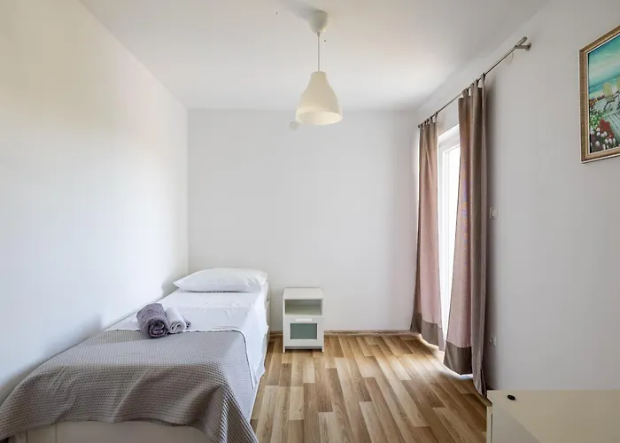 Under The Rock * Split