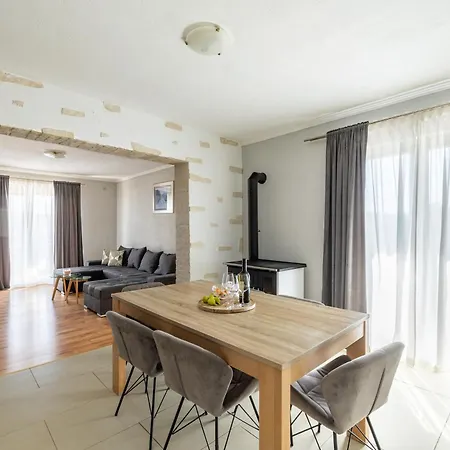 Under The Rock Apartment Split