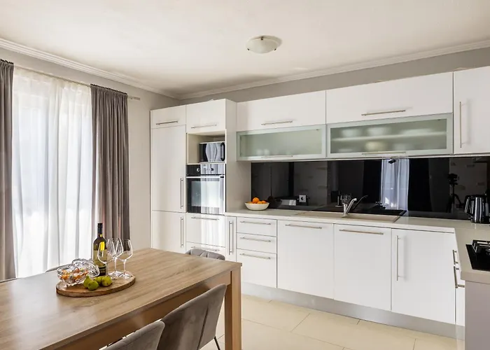 Apartman Under The Rock *